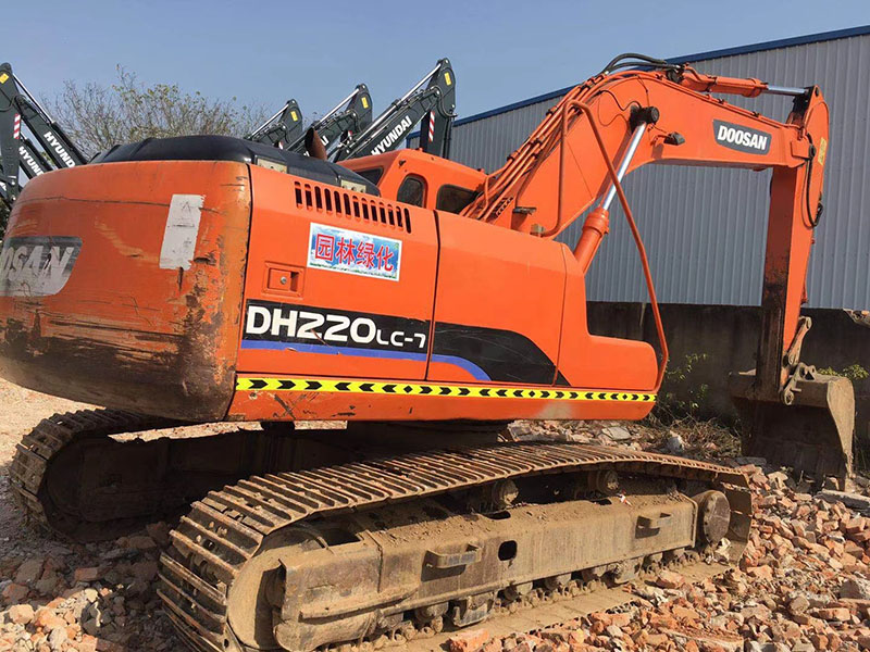 Doosan DH220-7 