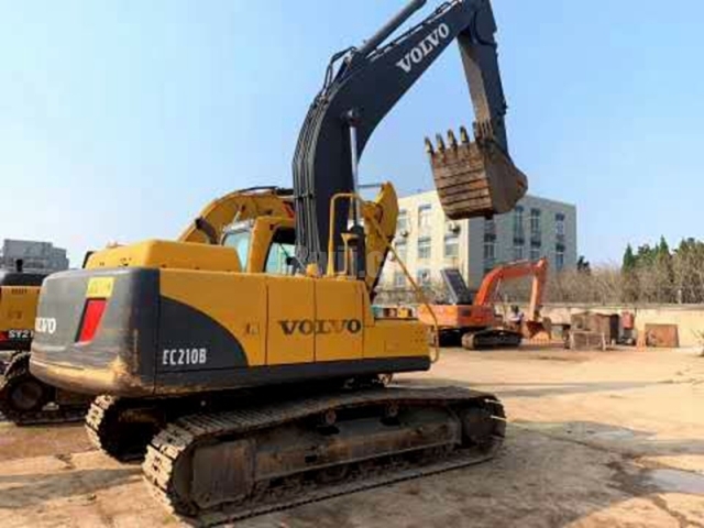 Volvo 210BLC 