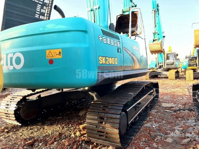 Kobelco SK260 