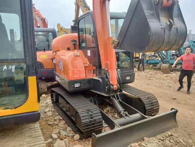 Doosan DH60-7 