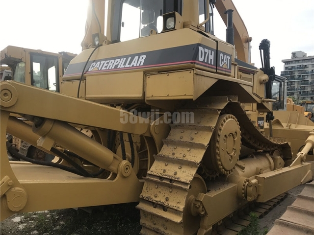 Cat D7H Bulldozer