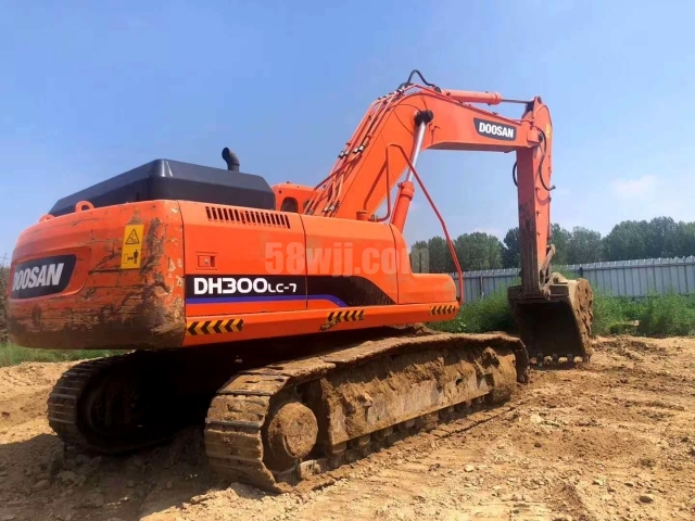 Doosan DH300-7 