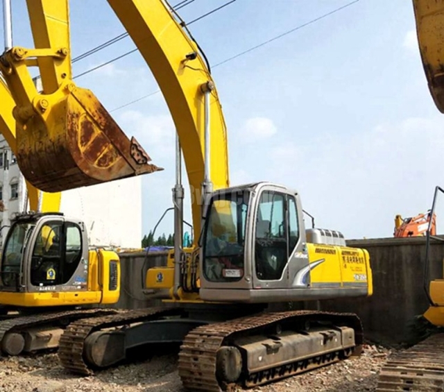 Kobelco SK350 