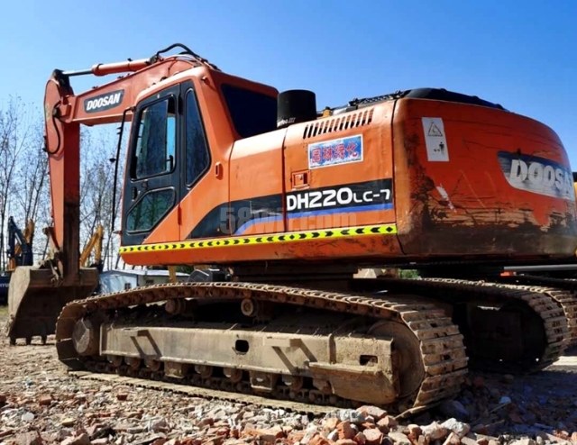 Doosan DH220-7 