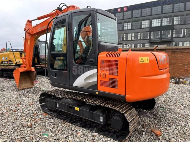 Hitachi ZX70 