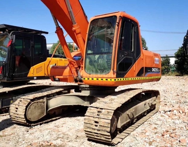 Doosan DH220-7 