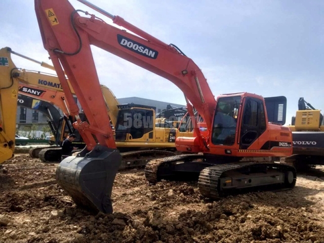 Doosan DH225-9 