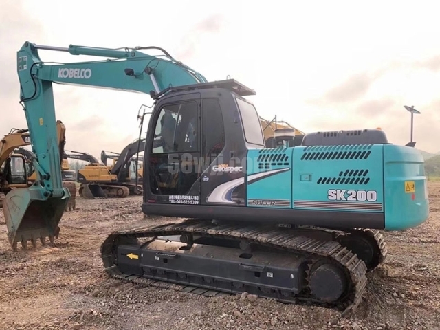 Kobelco 200D 