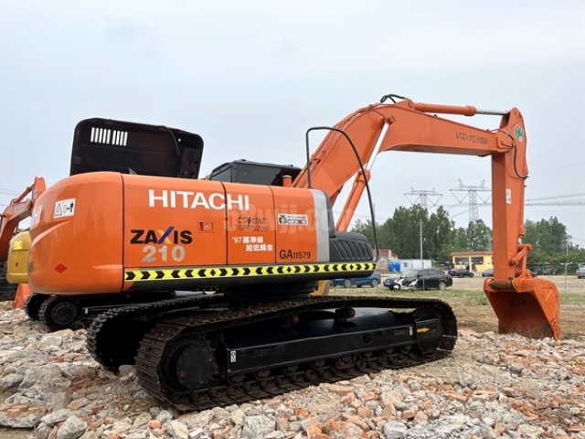 Hitachi ZX210-3 