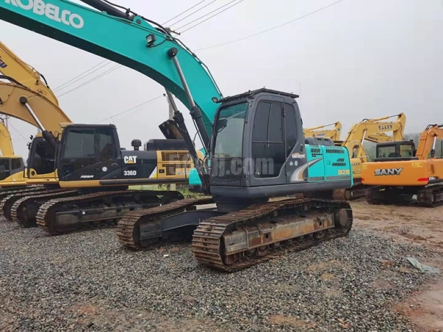 Kobelco SK210-8 