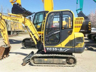 玉柴YC35-8挖掘机