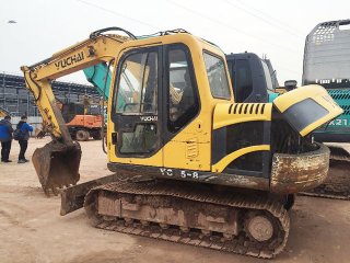 玉柴YC85-8挖掘机