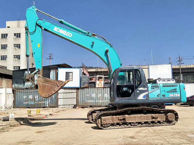 Kobelco SK250-8 