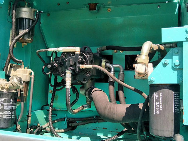 Kobelco SK250-8 