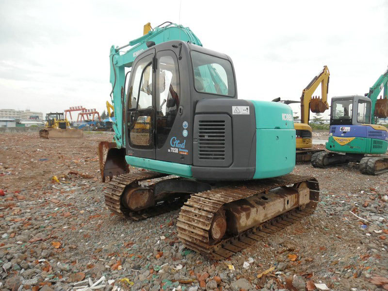 Kobelco SK70SR 