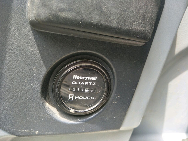Hyundai R75 