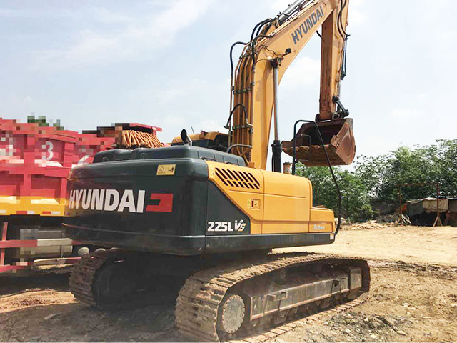 Hyundai R225LVS 