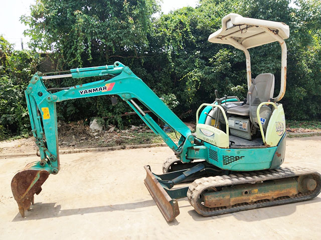 Yanmar Vio20-3